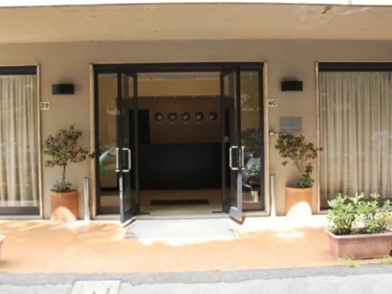 Airport Hotel-1